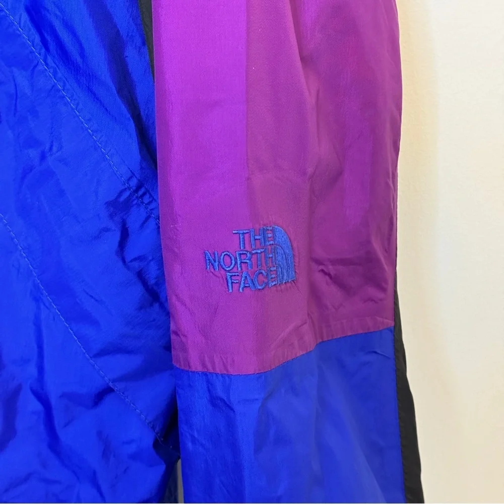 The North Face Vintage Gore Tex Jacket Men’s Size Medium Retro Ski Blue Purple